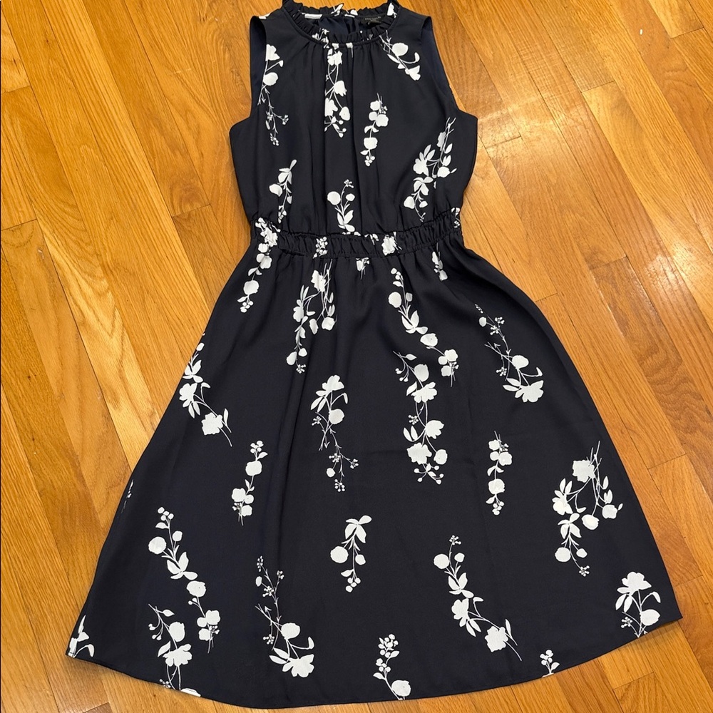 Ann Taylor Navy and White Floral Midi Dress